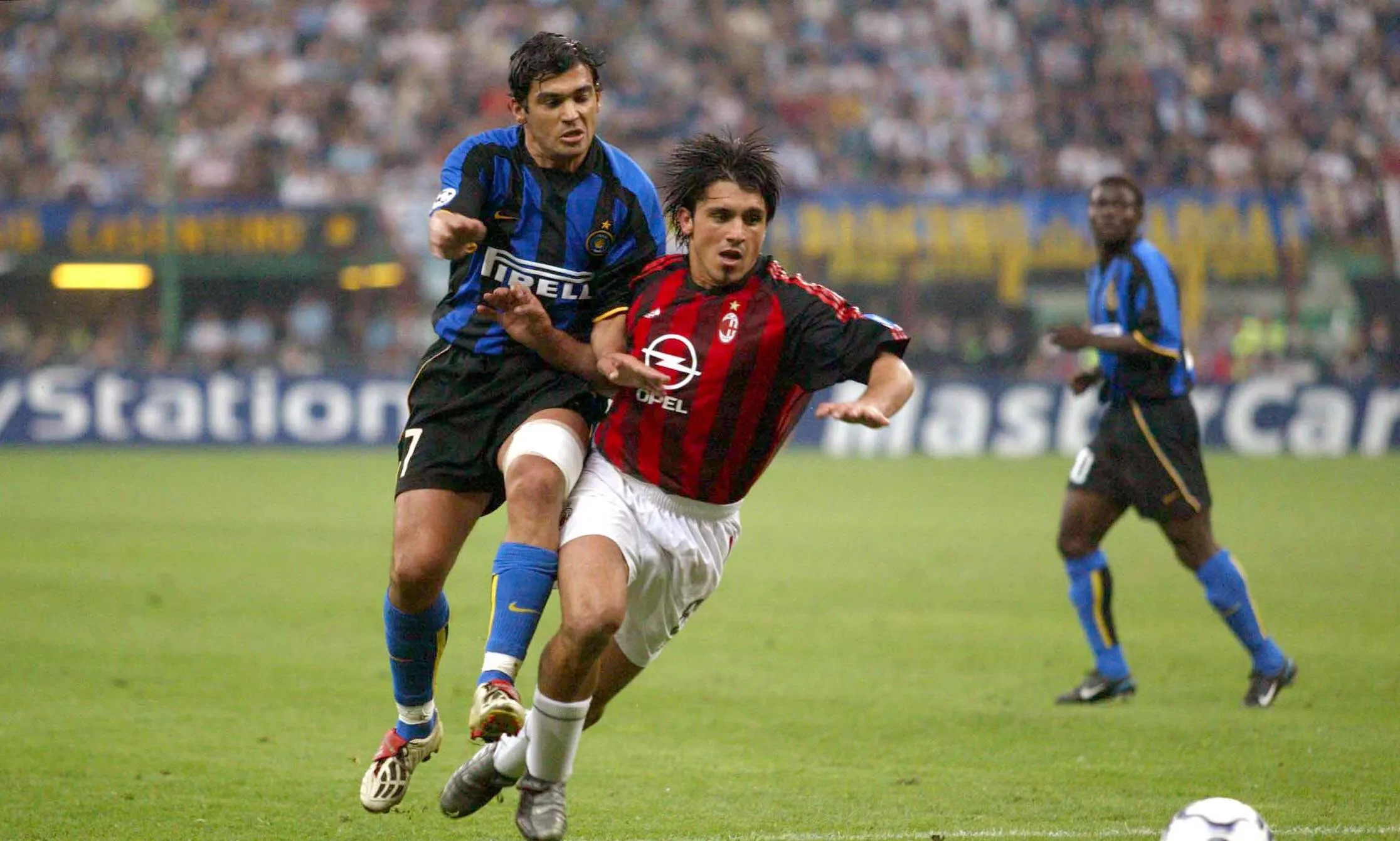 关于意甲赛场情报：AC米兰罕见主场失利的信息