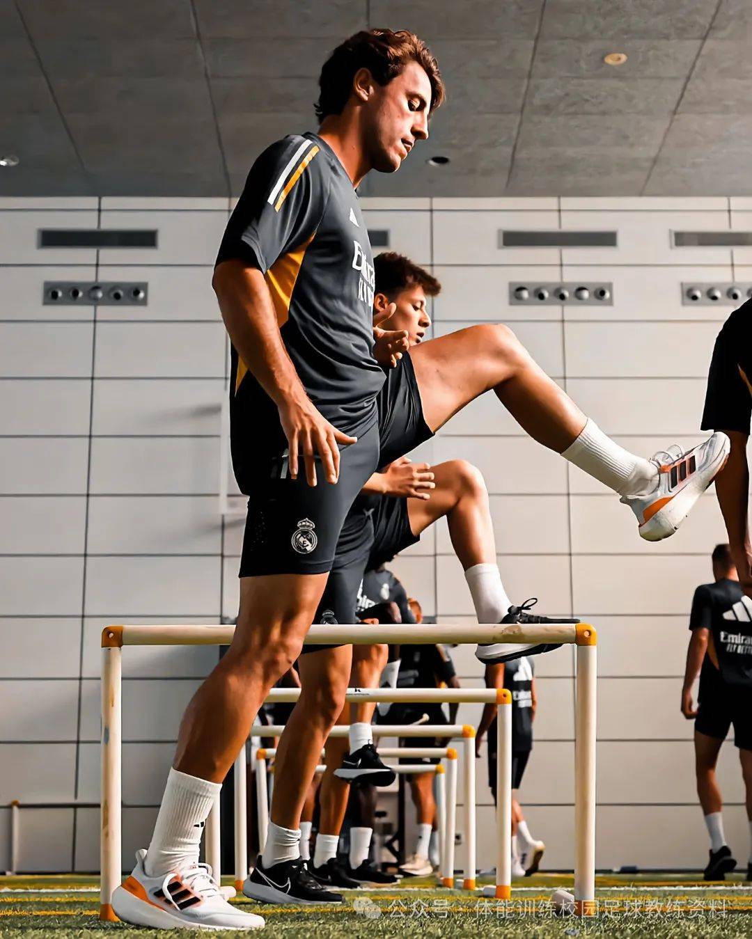 印度洲际足球赛事开赛，球员体能考验的简单介绍