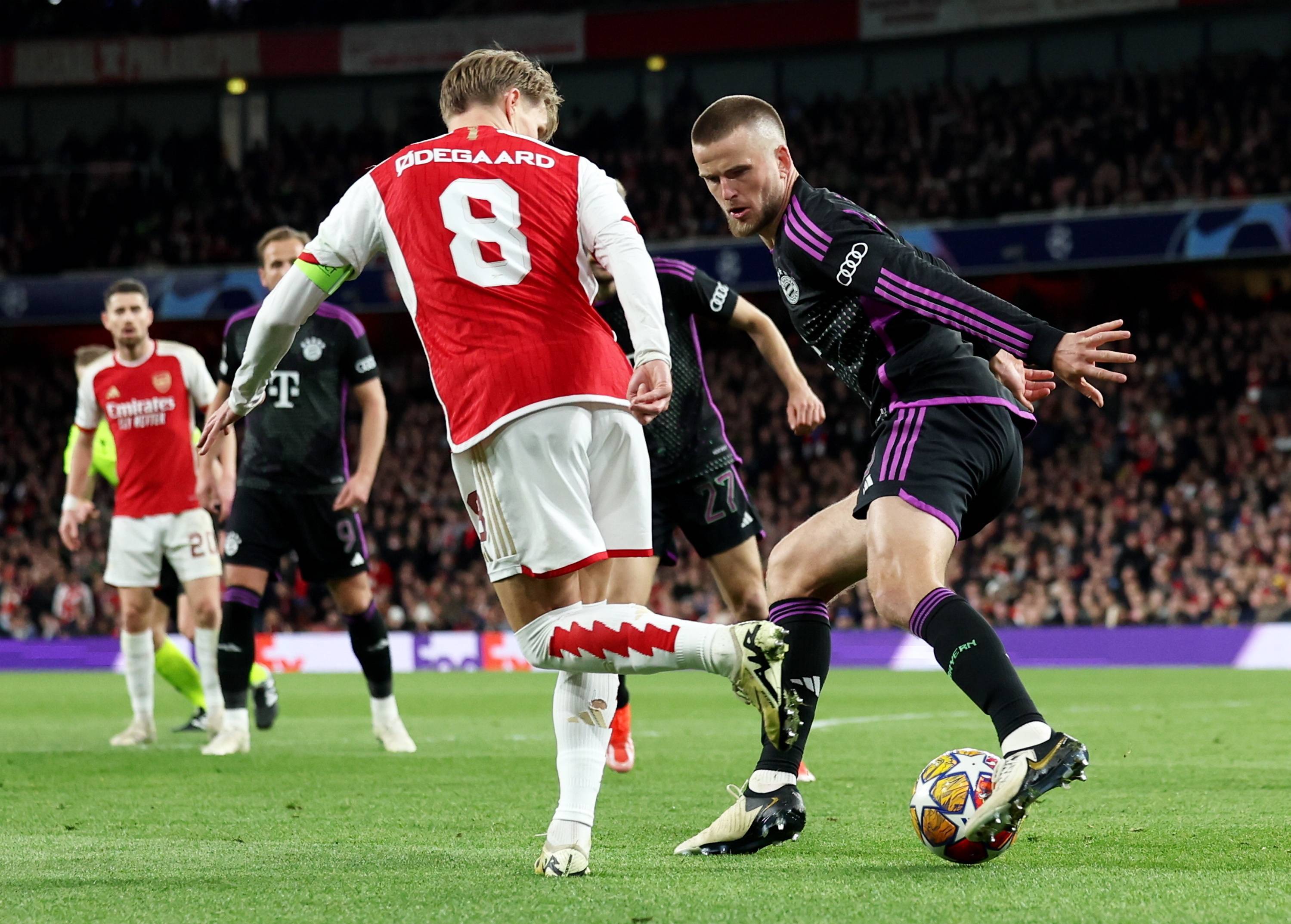 关于拜仁欧冠首回合客场战平,形势不明朗的信息 关于拜仁欧冠首回合客场战平,形势不明朗的信息