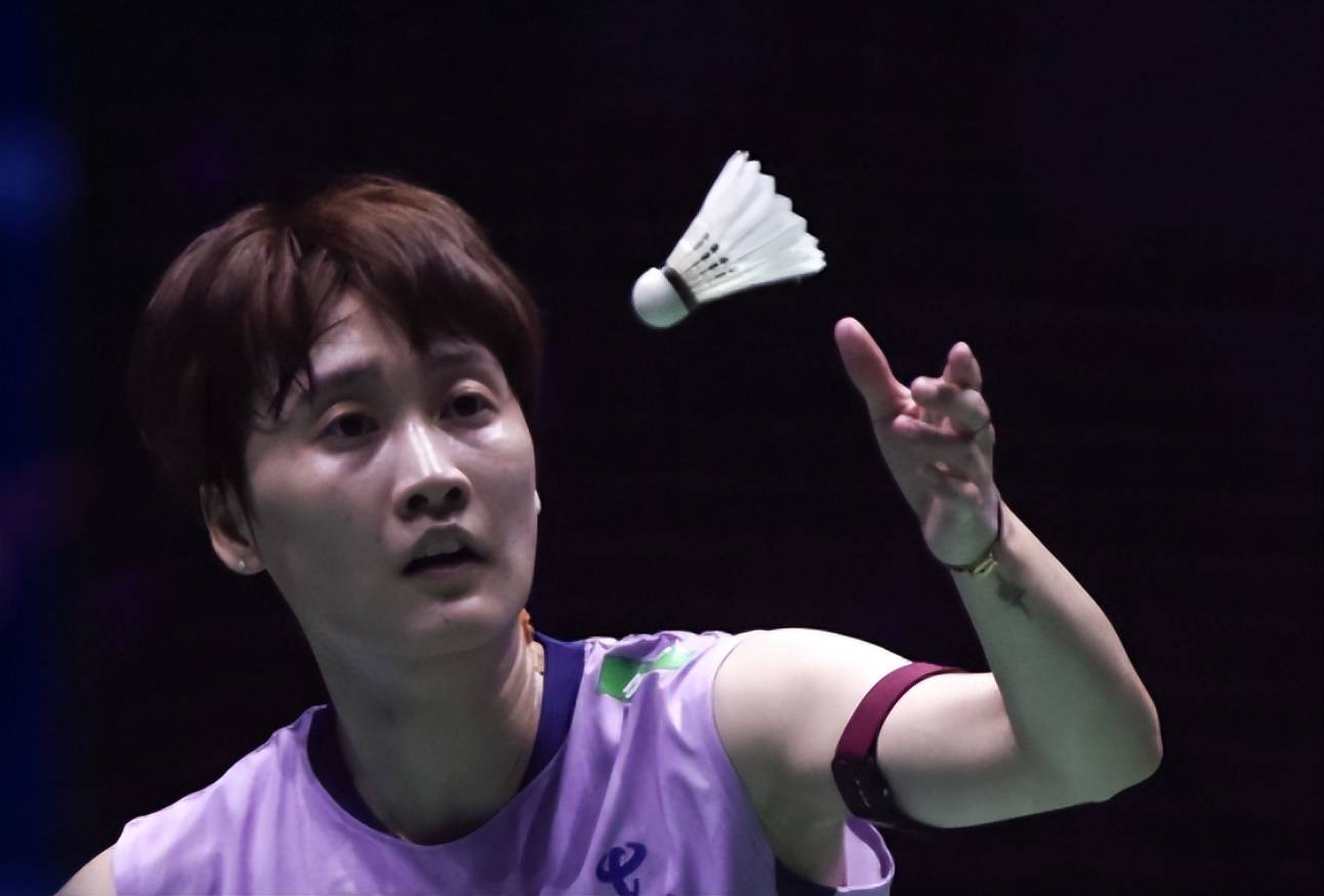 韩国队完胜印度队，陈雨菲点燃赛场