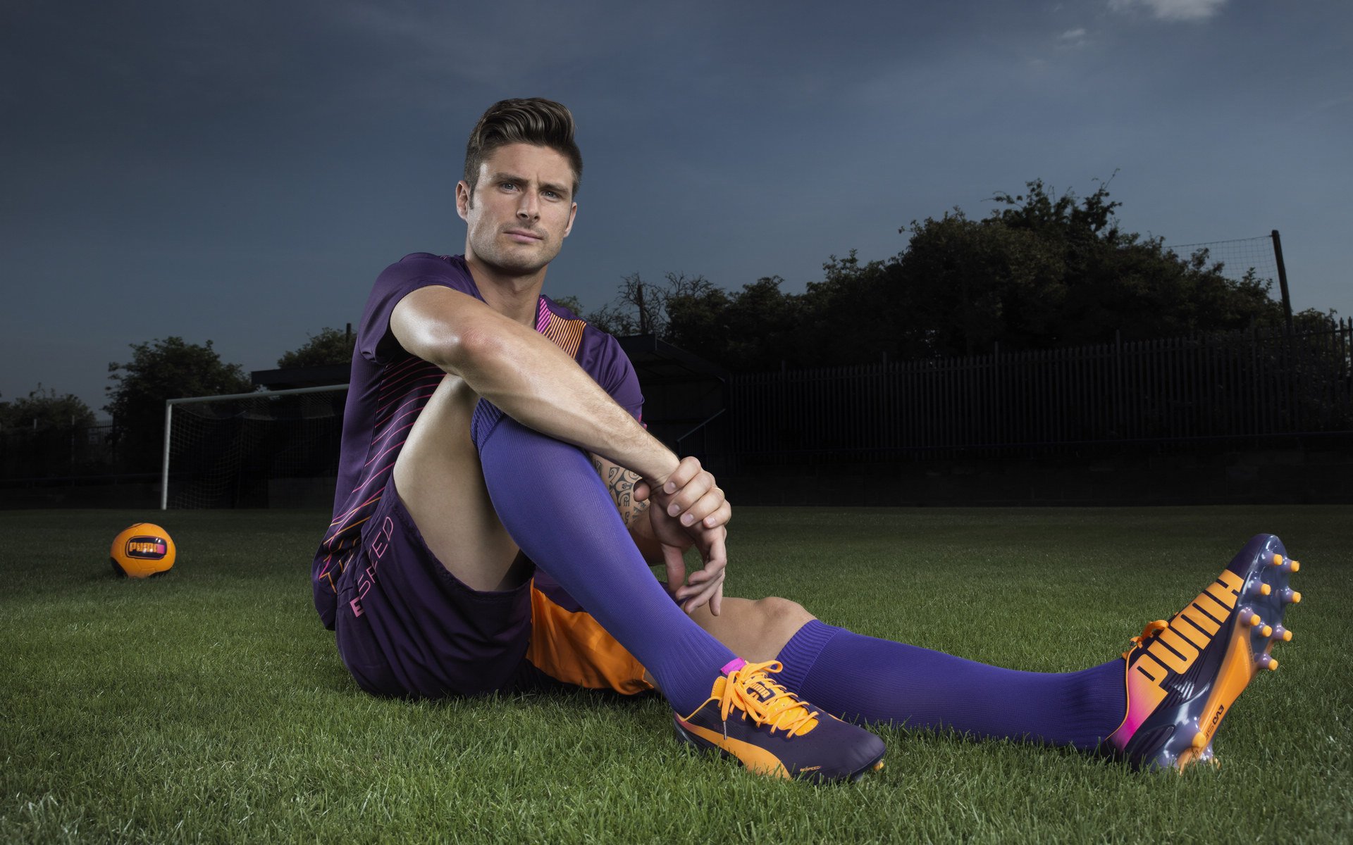 魔幻之夜!墨西哥友谊赛狂胜佛罗伦萨,格鲁吉亚天才克瓦拉茨赫利亚主宰赛场