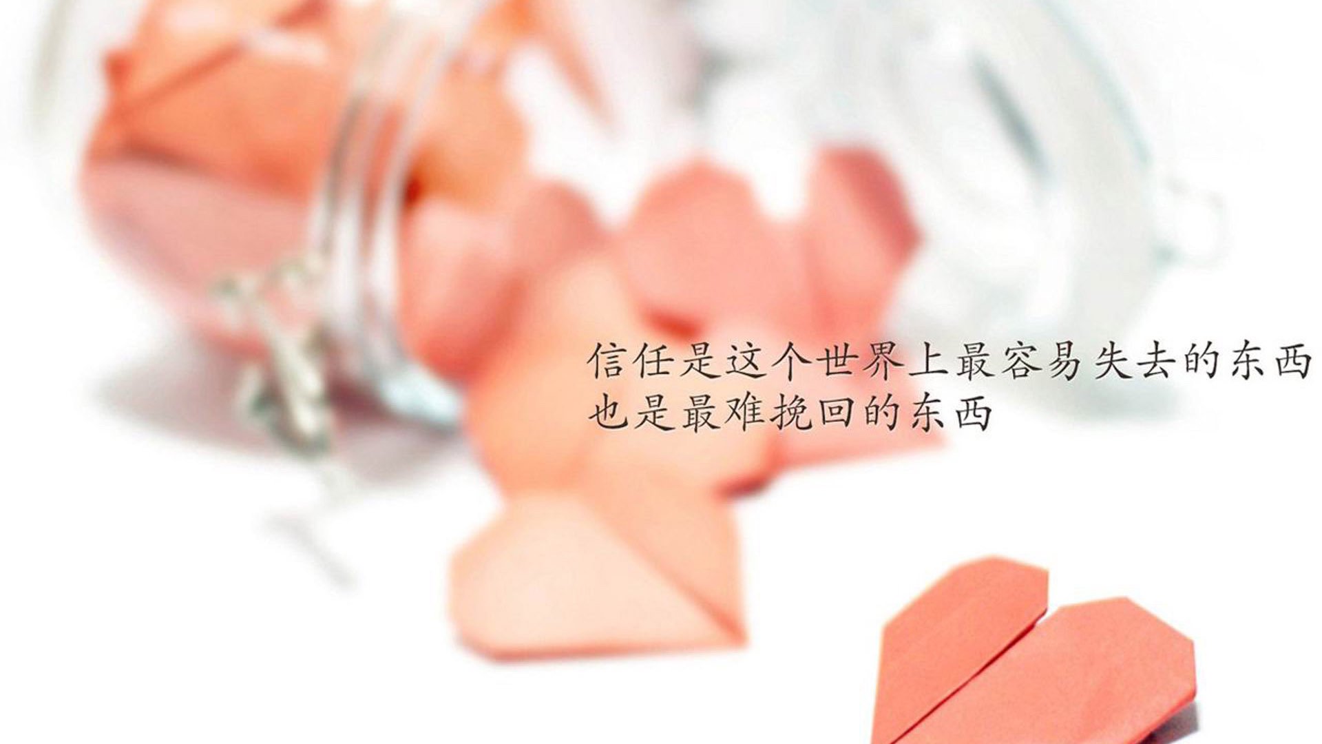 曼谷之夜的孤勇者，卢卡库独舞，泰国在C组生死战中险胜波兰